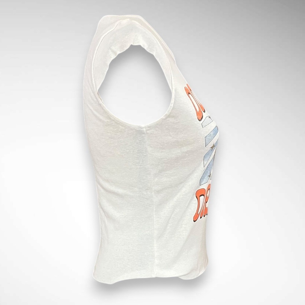 THREADS ON 9TH White Don't Wake the Dreamer Short Sleeve Baby Tee Small | NWOT - Picture 2 of 5